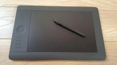 Лот: 7428583. Фото: 1. Графический планшет wacom intuos... Клавиатуры и мыши