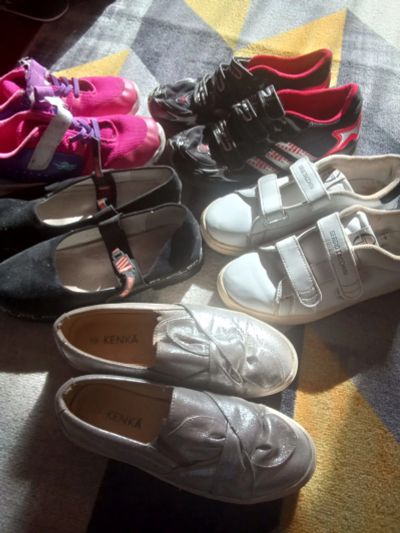 Лот: 21588475. Фото: 1. 5 пар обуви на девочку 35размер. Другое (одежда, обувь, галантерея)