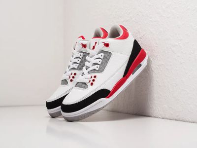 Лот: 19016569. Фото: 1. Кроссовки Nike Air Jordan 3. Кеды, кроссовки