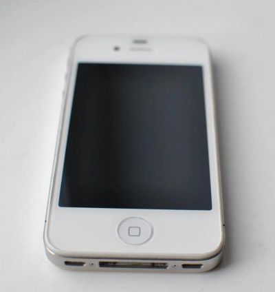 Лот: 4159485. Фото: 1. Iphone 4s, 16gb, белый. Продажа... Смартфоны