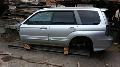 Лот: 3316686. Фото: 1. Дверь subaru forester sg5. Кузов