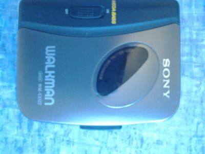 Лот: 4582959. Фото: 1. Плеер кассетный Sony walkman. Плееры