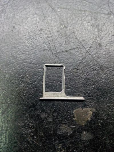 Лот: 10529352. Фото: 1. Контейнер сим HTC One M8. Корпуса, клавиатуры, кнопки