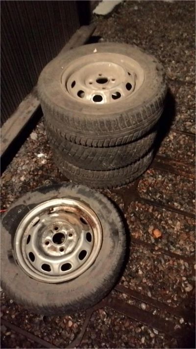 Лот: 8553412. Фото: 1. Зимние шины на дисках, R13. Шины на дисках