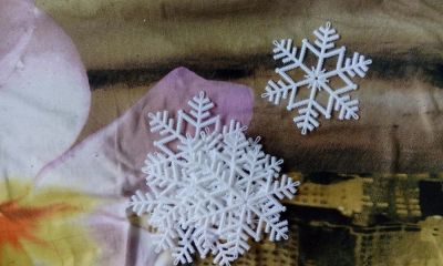 Лот: 11522909. Фото: 1. Новогодние снежинки пластиковые. Гирлянды, шарики, новогодние аксессуары