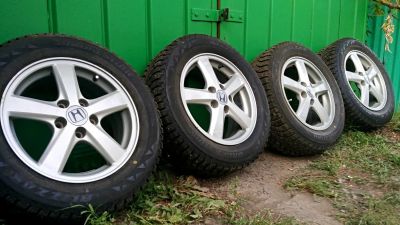 Лот: 12079267. Фото: 1. Колеса R16 диски Honda и резина... Шины на дисках