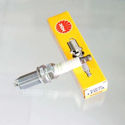 Лот: 21364967. Фото: 1. Свеча зажигания NGK (92038) LFR7A. Запчасти для лодок, катеров, лодочных моторов