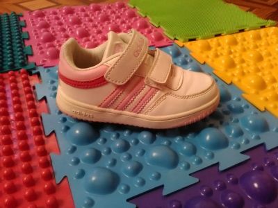 Лот: 7397145. Фото: 1. кроссовки оригинальный Adidas... Кеды, кроссовки