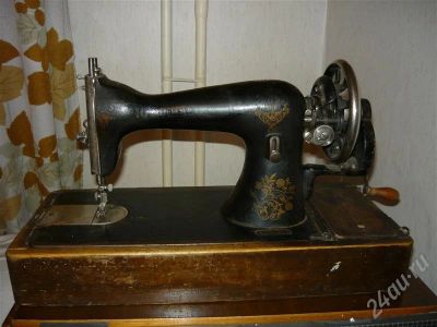 Лот: 664564. Фото: 1. швейная машина с аббревиатурой... Орудия труда