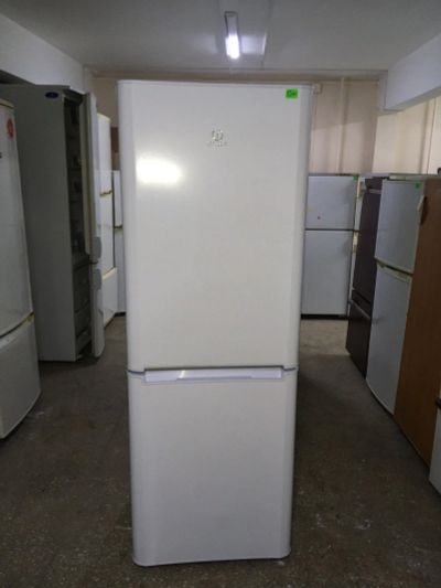 Лот: 15092691. Фото: 1. Холодильник Indesit (7482). Холодильники, морозильные камеры