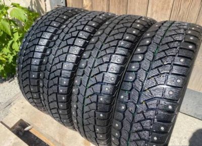 Лот: 25647187. Фото: 1. Шины r15 185 60 viatti ш. Шины