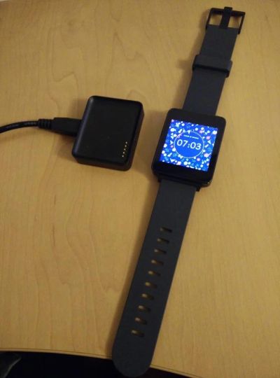 Лот: 6114127. Фото: 1. Смарт часы LG G Watch W100 Black. Смарт-часы, фитнес-браслеты, аксессуары