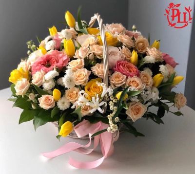Лот: 15296411. Фото: 1. Цветы в корзине. Свежие цветы