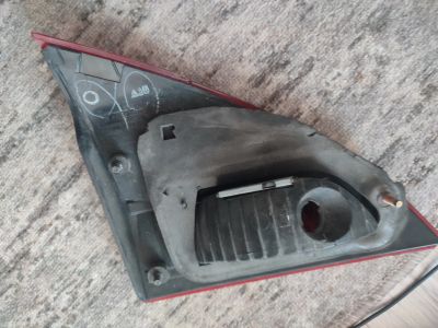 Лот: 21378756. Фото: 1. Вставка между стопов Toyota wingroad. Электрооборудование