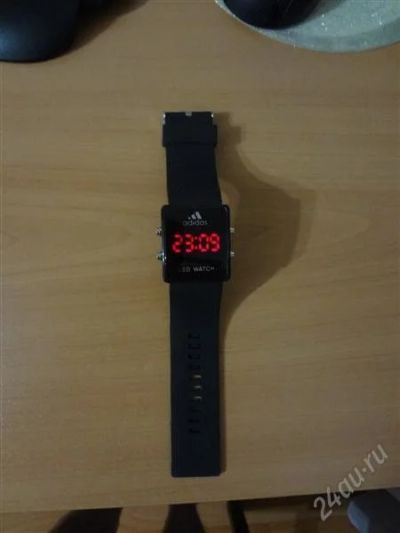 Лот: 2615945. Фото: 1. часы Adidas Led Watch. Другие наручные часы