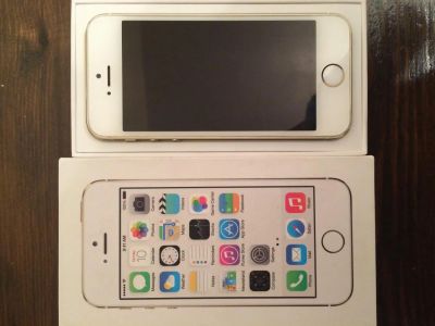 Лот: 5157853. Фото: 1. iPhone 5s gold. Смартфоны