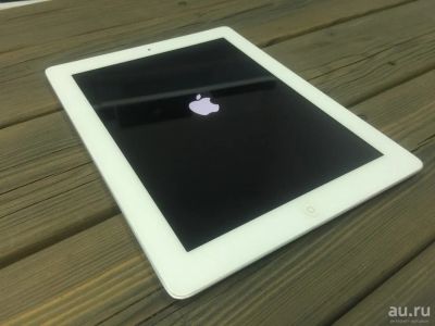 Лот: 13995790. Фото: 1. iPad 2 White 64 Gb в отличном... Планшеты