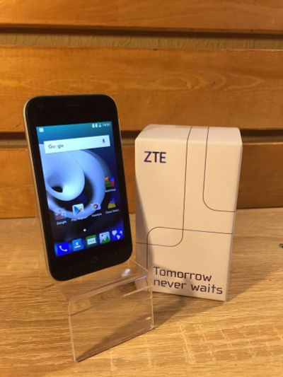 Лот: 18280988. Фото: 1. Новый Смартфон ZTE Blade L110... Смартфоны