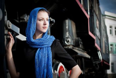 Лот: 9214460. Фото: 1. Палантин вязаный "Перья синего... Шарфы, платки