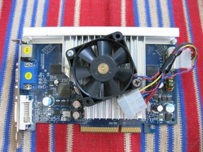 Лот: 5710837. Фото: 1. видеокарта GeForce 7600 GS 256Mb. Видеокарты