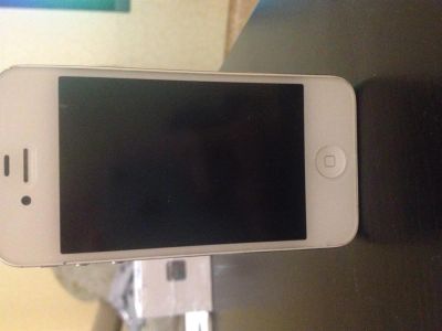 Лот: 3842722. Фото: 1. iphone 4s 32gb white. Смартфоны