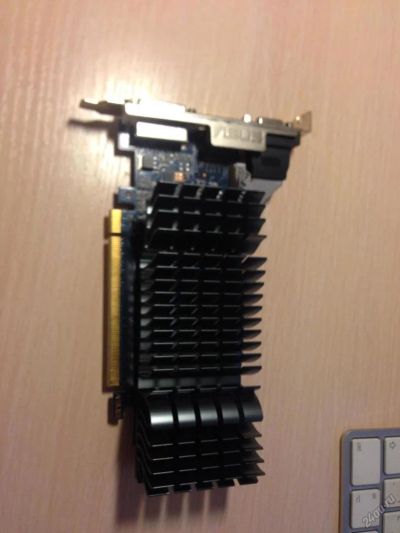 Лот: 7648657. Фото: 1. Бесшумная видеокарта. asus geforce... Видеокарты