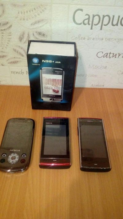 Лот: 12612268. Фото: 1. телефоны коллекция 2. Смартфоны