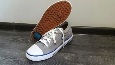 Лот: 9609243. Фото: 1. Heelys Chazz. Кеды, кроссовки, слипоны
