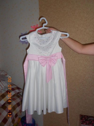 Лот: 4343044. Фото: 1. платье 5-7 лет. Платья, сарафаны
