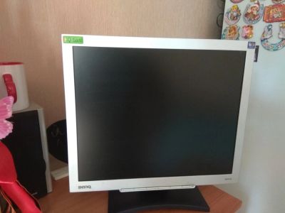 Лот: 16316450. Фото: 1. Монитор BenQ FP71G. ЖК-мониторы