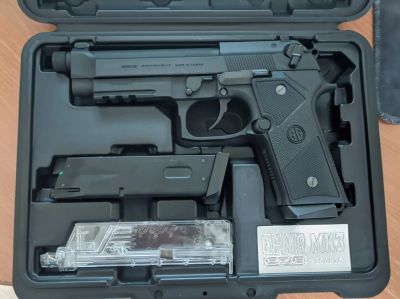 Лот: 19138814. Фото: 1. Страйкбольный пистолет beretta. Пейнтбол, страйкбол