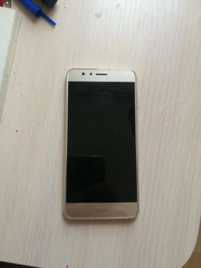 Лот: 15749833. Фото: 1. Honor 8 /64 гб. Чехлы, бамперы