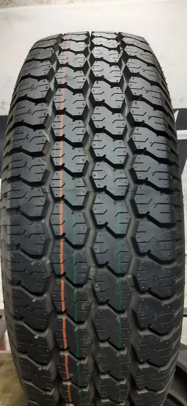 Лот: 20714407. Фото: 1. 225/75R16 C 8P.R. 110/107S Maxxis... Шины
