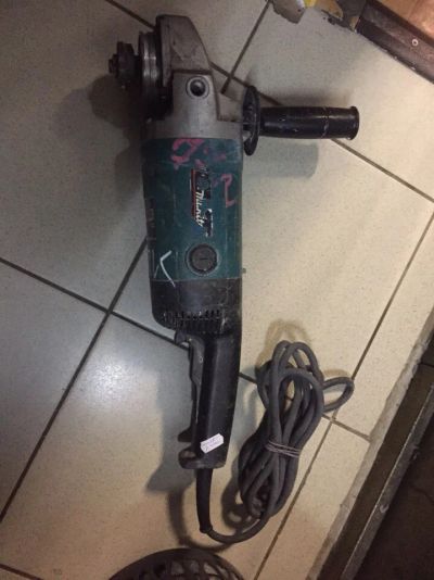 Лот: 10379954. Фото: 1. Болгарка Makita 9069. Электроинструмент