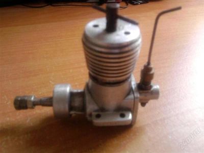 Лот: 1023593. Фото: 1. ДВС рабочий на модель. Авиамоделизм