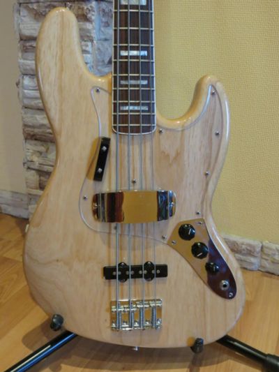 Лот: 8911465. Фото: 1. Fender American Vintage`75 Jazz... Гитары
