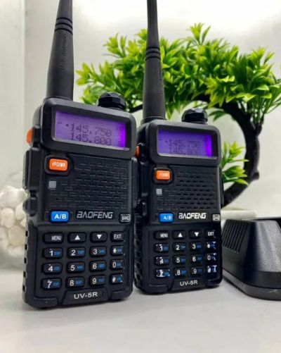 Лот: 25677989. Фото: 1. Рации Baofeng uv 5r. Рации, радиостанции