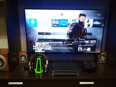 Лот: 17057475. Фото: 1. Игровая приставка Sony PlayStation... Игры для консолей