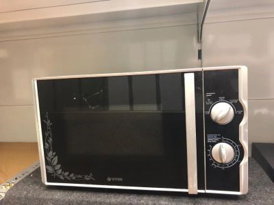Лот: 12981747. Фото: 1. Микроволновая печь VITEK VT-1692. Микроволновки, мини-печи