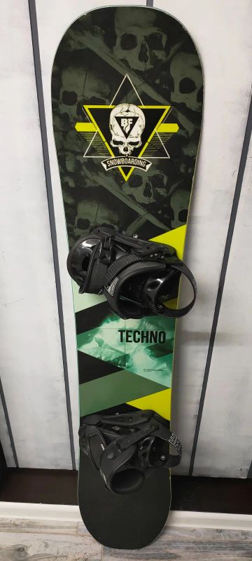 Лот: 18362613. Фото: 1. Комплект Сноуборд BF Techno 142... Комплект в сборе