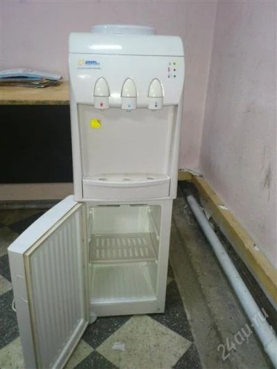 Лот: 2669352. Фото: 1. кулер + бутыль!!!. Чайники, кофемашины, кулеры