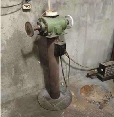 Лот: 25888577. Фото: 1. Точило наждак 380. Электроинструмент