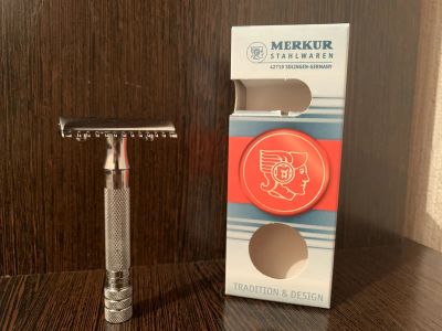 Лот: 19848804. Фото: 1. Merkur 15c бритвенный станок. Средства личной гигиены 
