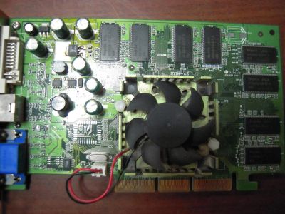 Лот: 4672085. Фото: 1. Видеокарта Nvidia GeForce FX5700... Видеокарты