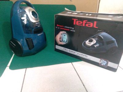 Лот: 18747052. Фото: 1. Пылесос tefal city space cyclonic... Пылесосы, паровые швабры