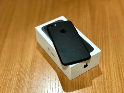 Лот: 10520350. Фото: 1. Apple iPhone 7 Black Матовый Гарантия-рст. Смартфоны