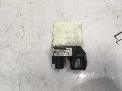 Лот: 21710371. Фото: 1. датчик airbag Renault Megane LM. Электрооборудование
