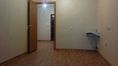 Лот: 3311603. Фото: 1. Продам 1к Микуцкого 2а, 286-40-80. Квартиры, студии