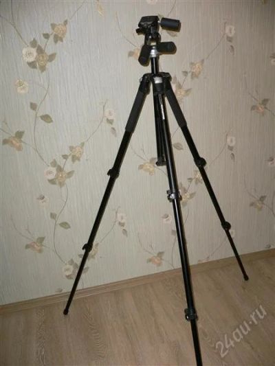 Лот: 1257795. Фото: 1. Штатив Manfrotto. Штативы, держатели