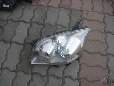 Лот: 1236409. Фото: 1. фара передняя левая toyota avensis... Другое (авто, мото, водный транспорт)
